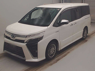 TOYOTA VOXY 2018