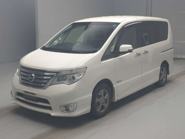 NISSAN SERENA