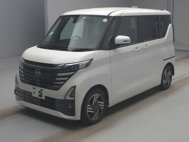 NISSAN ROOX 2023