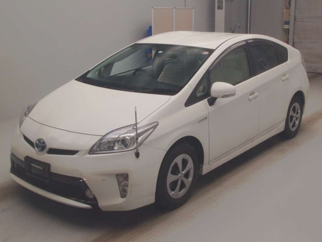 TOYOTA PRIUS 2014