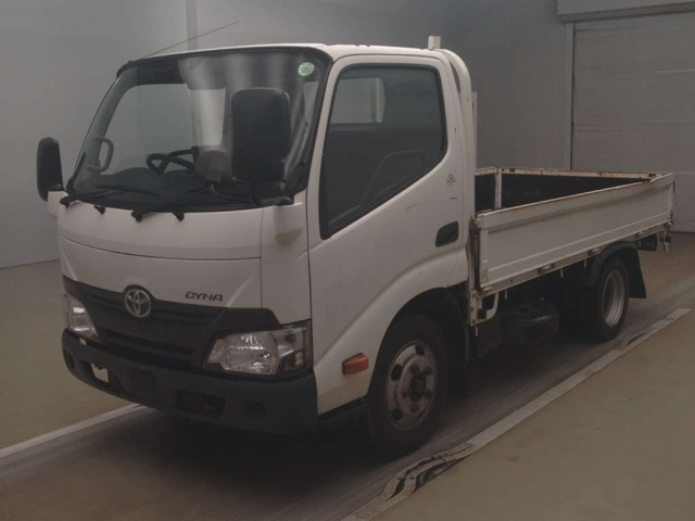 TOYOTA DYNA 2018