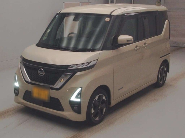 NISSAN ROOX 2021
