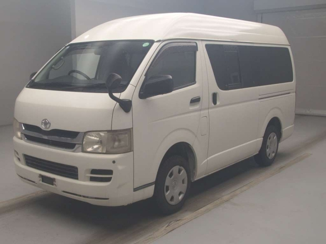 TOYOTA REGIUS ACE VAN