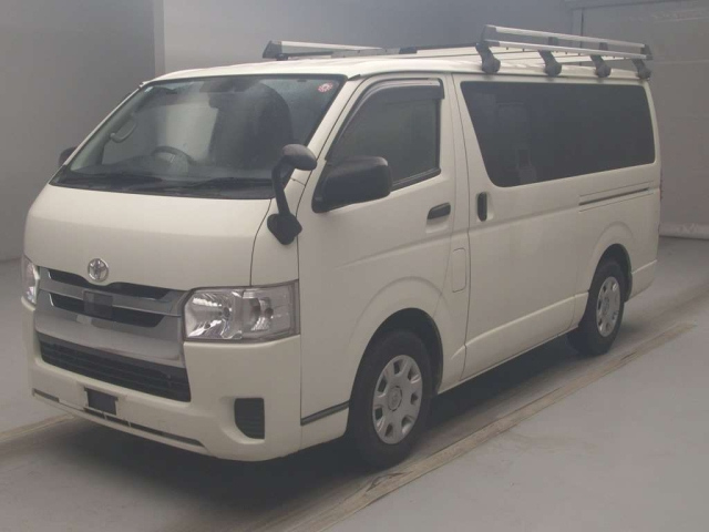 TOYOTA REGIUS ACE VAN