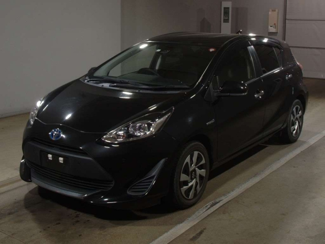 TOYOTA AQUA 2020