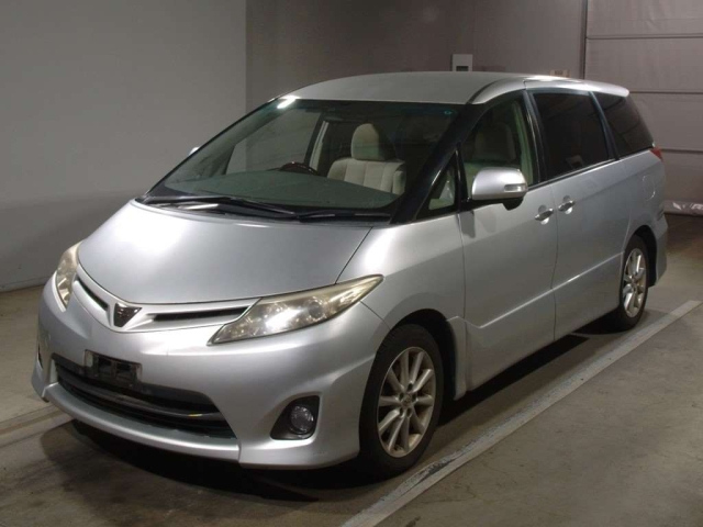 TOYOTA ESTIMA 2010