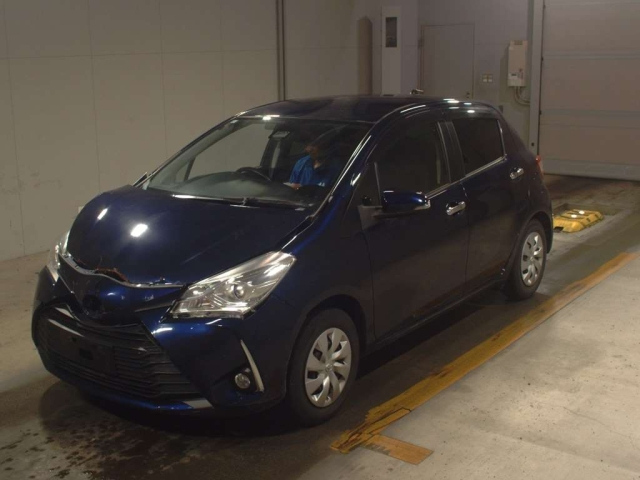 TOYOTA VITZ 2019