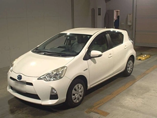 TOYOTA AQUA 2014