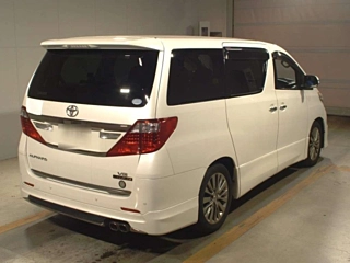 TOYOTA ALPHARD 2014