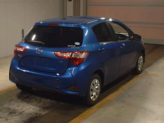 TOYOTA VITZ 2018