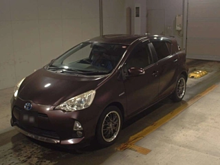 TOYOTA AQUA 2014