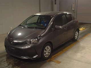 TOYOTA VITZ 2014