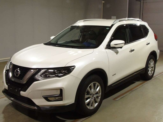NISSAN X-TRAIL 2018