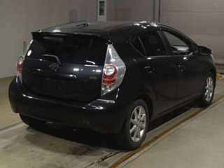 TOYOTA AQUA 2012