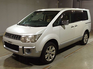 MITSUBISHI DELICA D5 2010