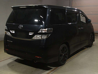 TOYOTA VELLFIRE 2010