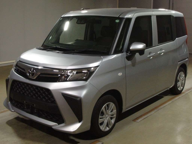 TOYOTA ROOMY 2023