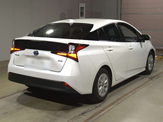 TOYOTA PRIUS 2021