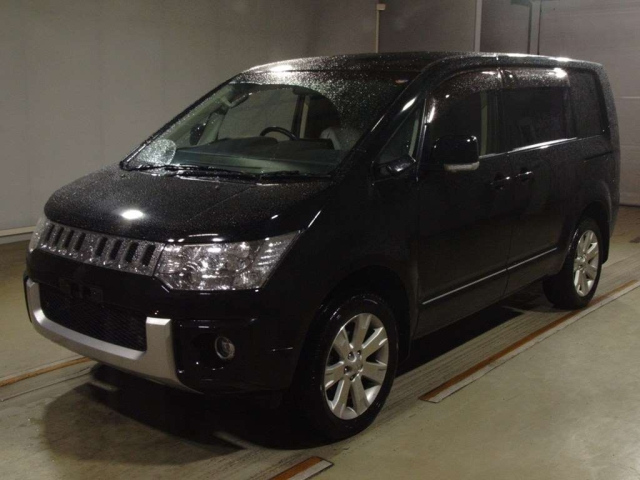 MITSUBISHI DELICA D5 2018