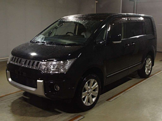 MITSUBISHI DELICA D5 2018