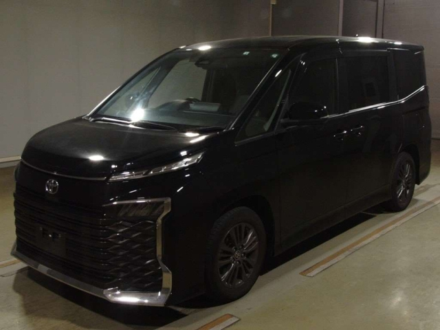 TOYOTA VOXY 2022