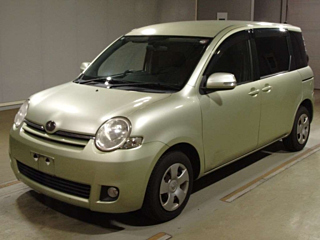 TOYOTA SIENTA 2010