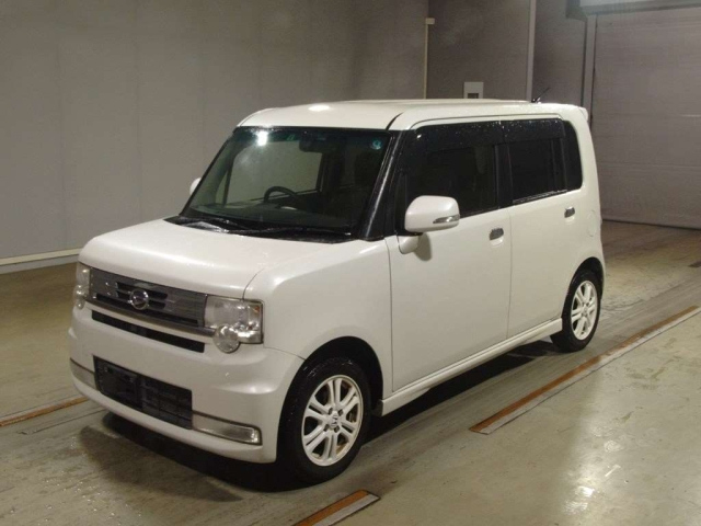 DAIHATSU MOVE CONTE 2016