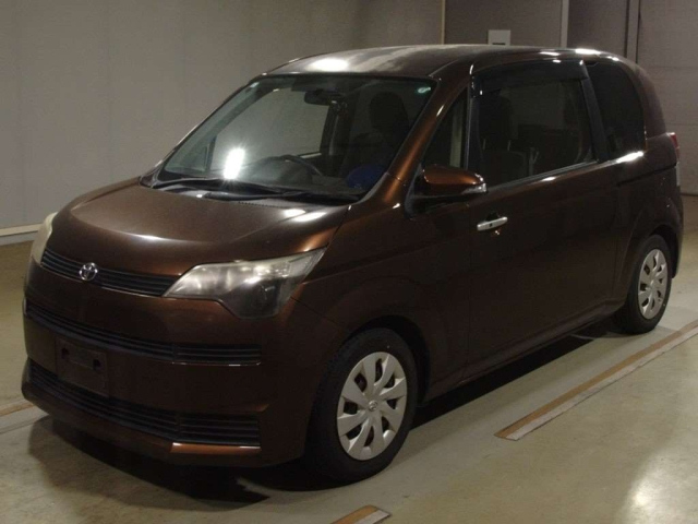 TOYOTA SPADE 2013