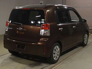 TOYOTA SPADE 2013