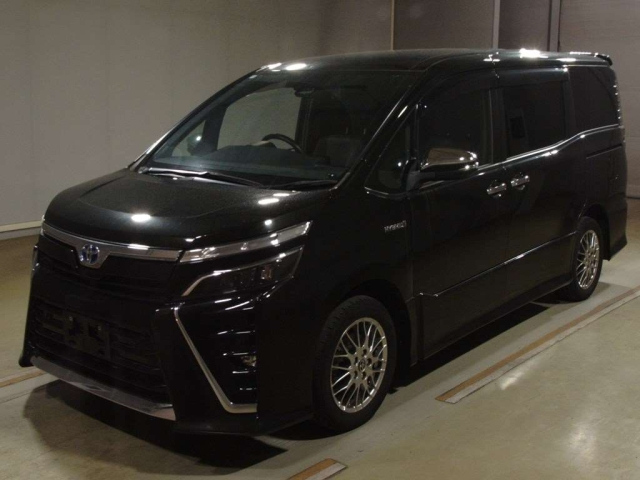 TOYOTA VOXY 2020