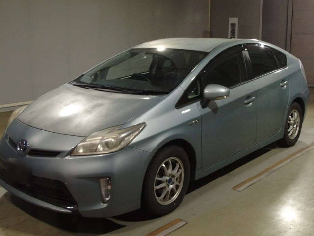 TOYOTA PRIUS 2012