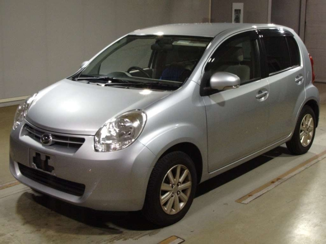 DAIHATSU BOON 2010