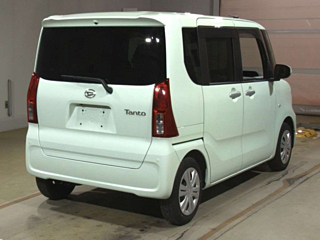 DAIHATSU TANTO 2022