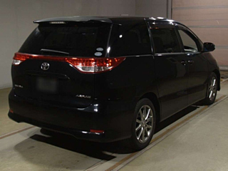 TOYOTA ESTIMA 2010