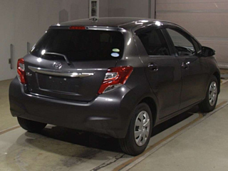 TOYOTA VITZ 2016