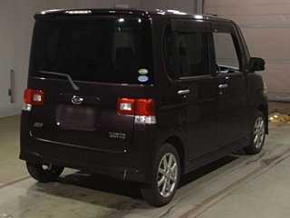 DAIHATSU TANTO 2013