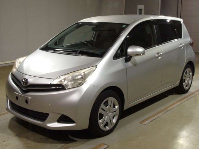 TOYOTA RACTIS 2013