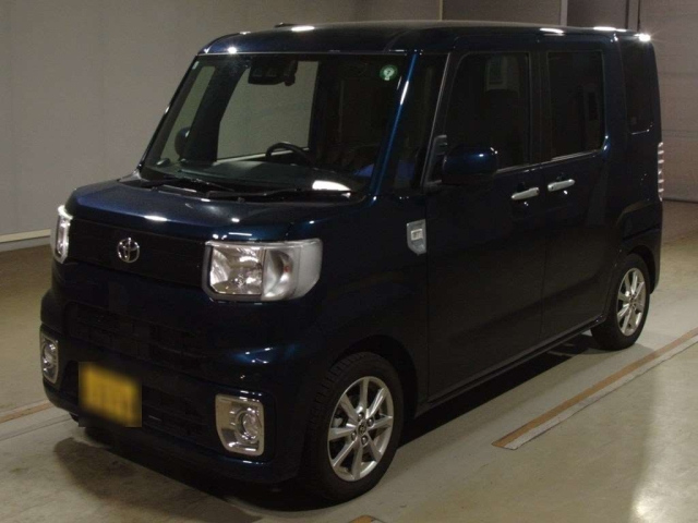 TOYOTA PIXIS MEGA 2021