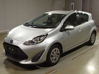 TOYOTA AQUA 2020