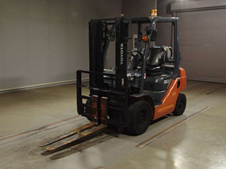 TOYOTA FORKLIFT 2016