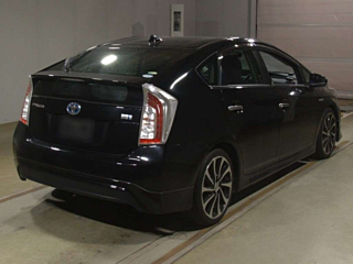 TOYOTA PRIUS 2014