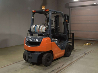 TOYOTA FORKLIFT 2016