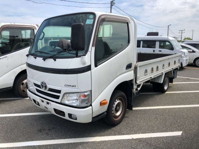 TOYOTA DYNA