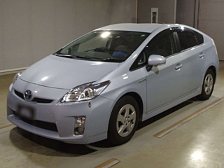 TOYOTA PRIUS 2010