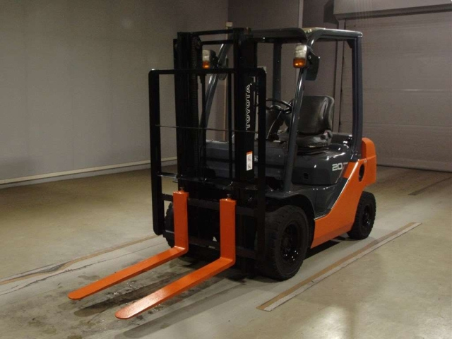 TOYOTA FORKLIFT 2010