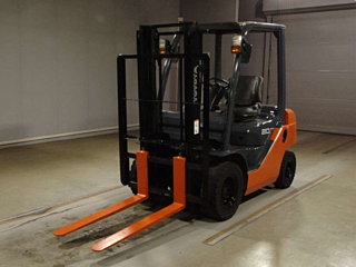 TOYOTA FORKLIFT 2010