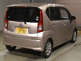 DAIHATSU MOVE 2015