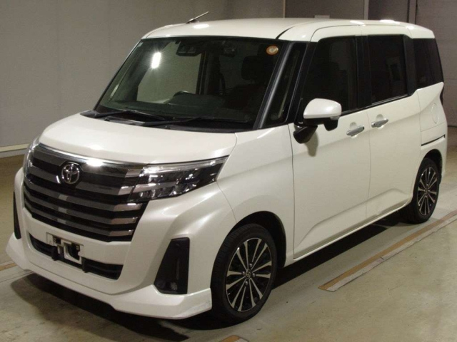 TOYOTA ROOMY 2021
