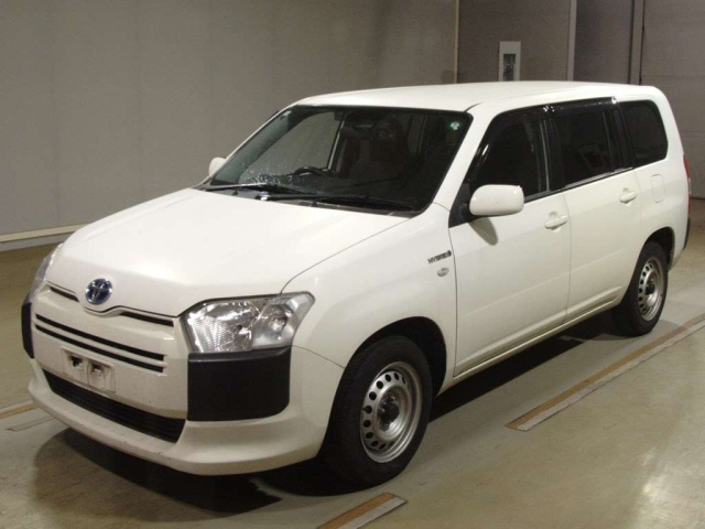 TOYOTA SUCCEED 2020