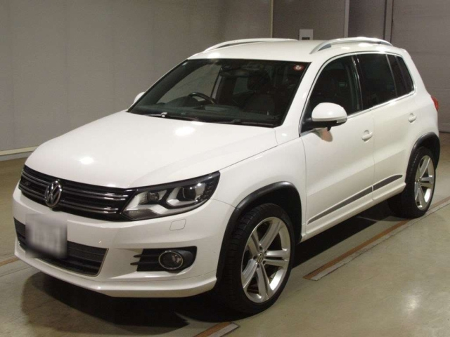 VOLKSWAGEN TIGUAN 2012